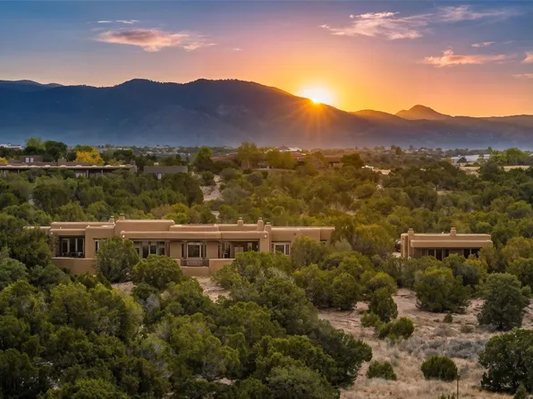 13 Cloudview Ct, Santa Fe, NM 87506