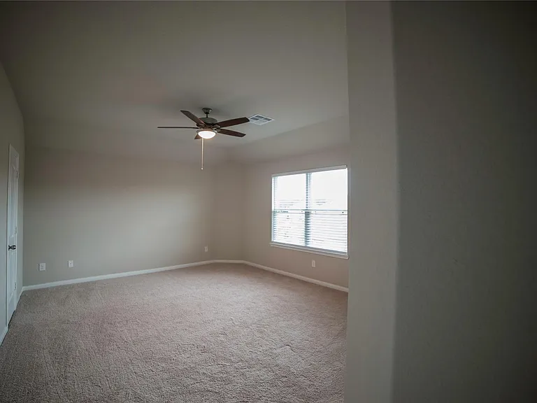 4455 Eveslage Ln — Photo 8