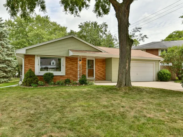 2440 North 111th STREET, Wauwatosa, WI 53226