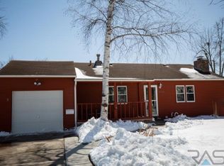 3105 E Claudette Dr, Sioux Falls, SD 57103