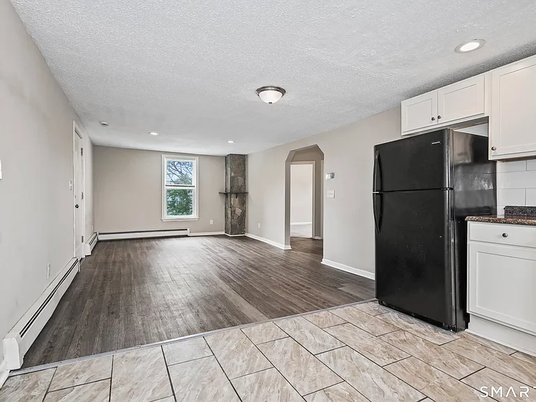 21 Hawkins St #3 — Photo 10