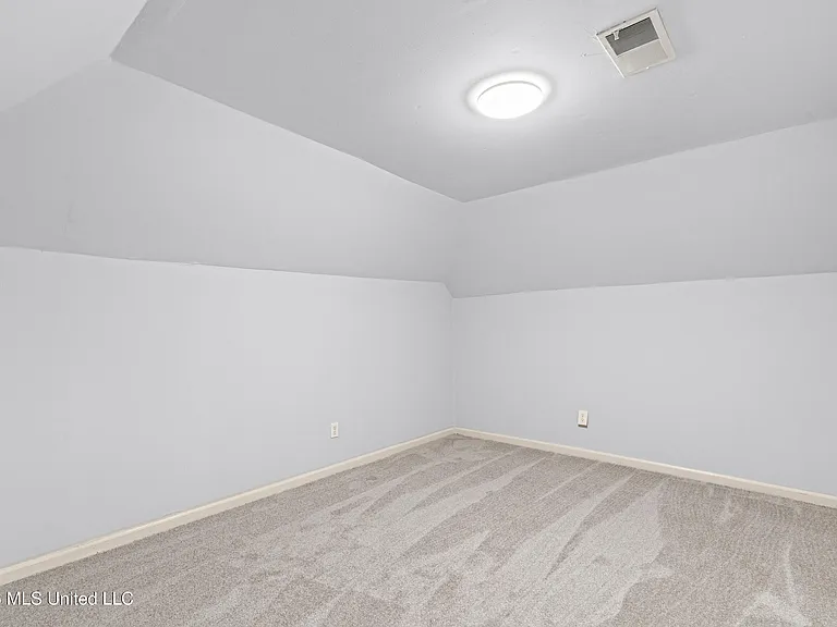 8846 Millbranch Rd — Photo 20