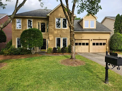 350 Fairbrook Cir NE Photo 1