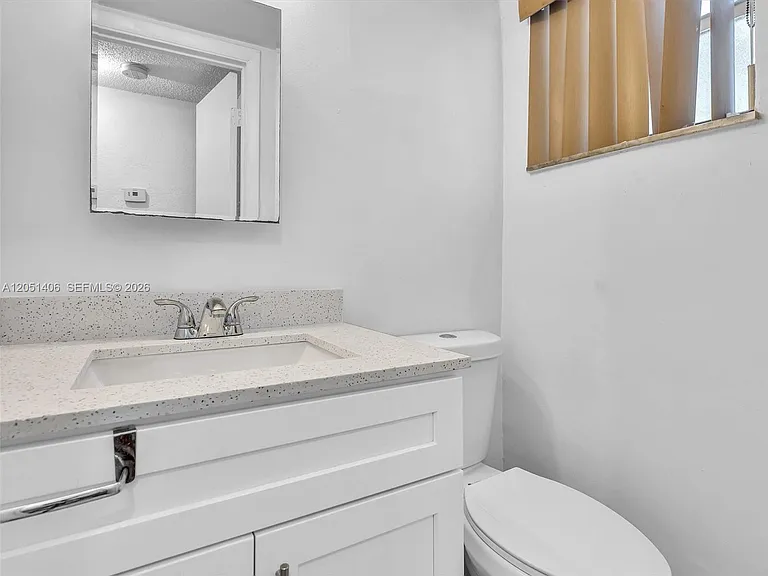 13500 NE 3rd Ct #121 — Photo 16