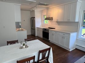 40 Weaver St, Greenwich, CT