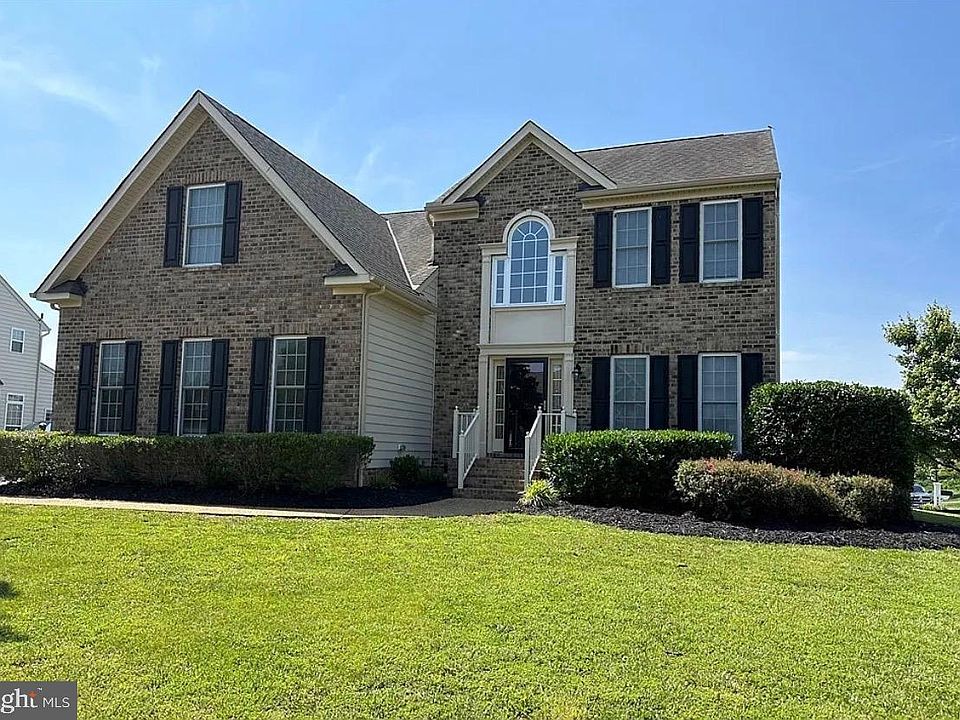 1st image of 4327 Fox Trotter Dr