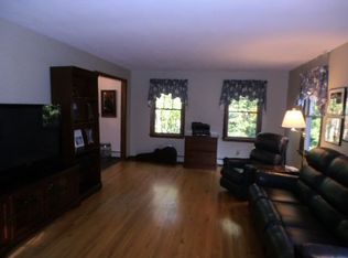 32 Jade Tree Ln, Trumbull, CT 06611