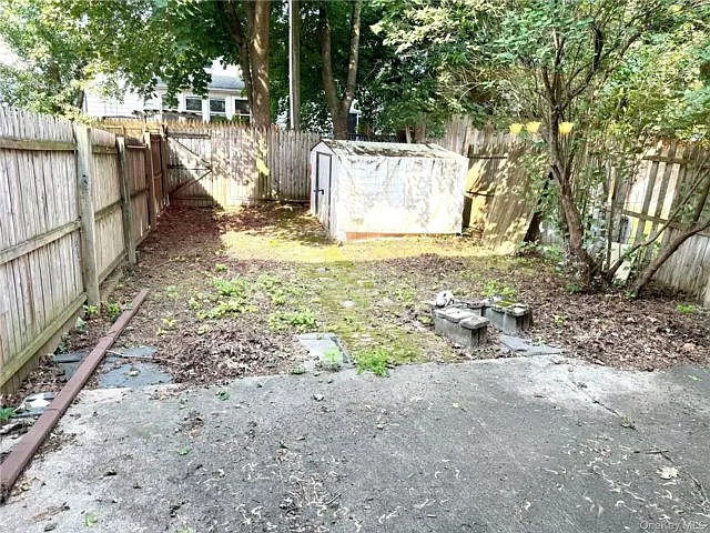209 Everett Pl — Photo 8