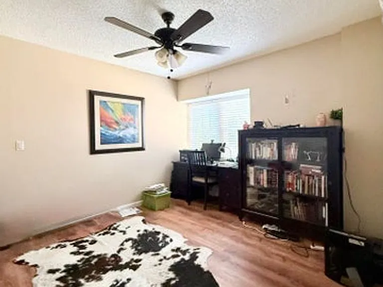 11584 Winchester Dr — Photo 10