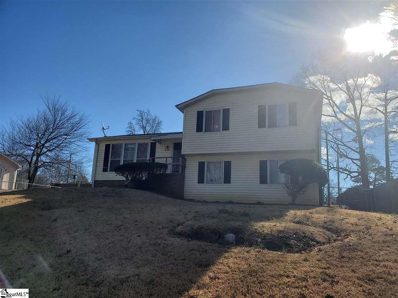 218 Fernleaf Dr, Travelers Rest, SC 29690 | MLS #1540916 218 Fernleaf Dr, Travelers Rest, SC 29690 | MLS #1540916