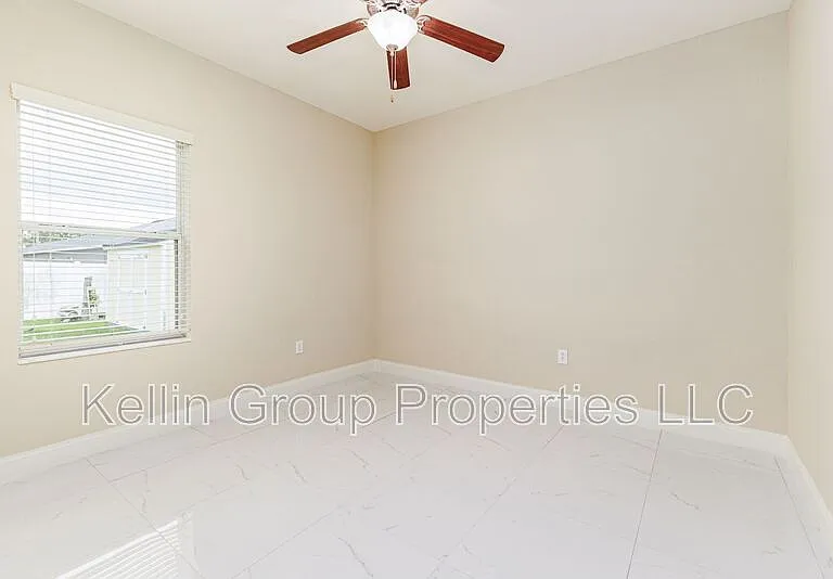2611 Highlands Creek Way — Photo 10