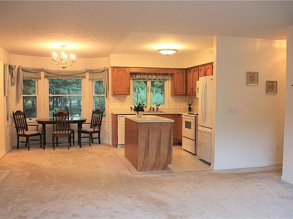 3rd image of 1055 Fawn Wood Dr