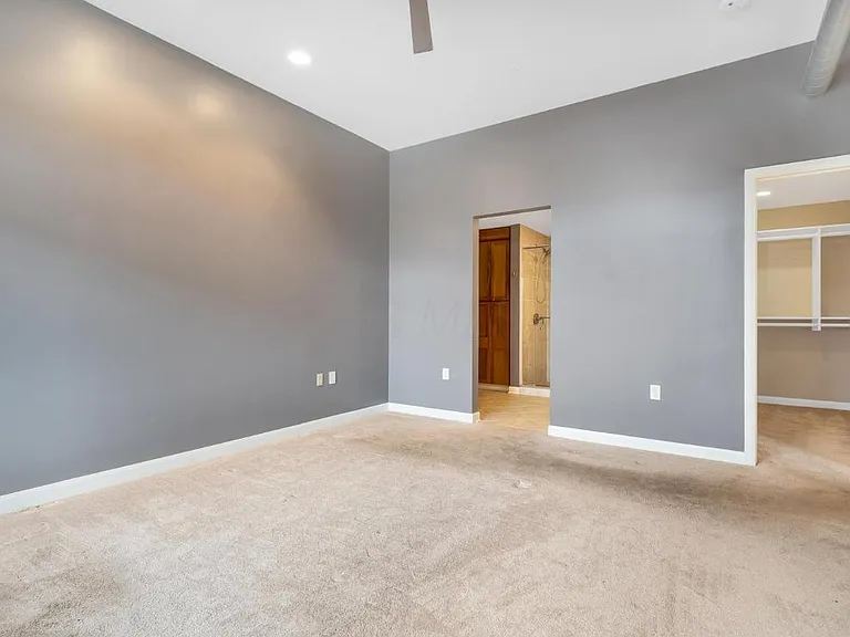 34 W Poplar Ave #402 — Photo 31
