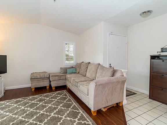 4th image of 1779 Shady Oaks Ct