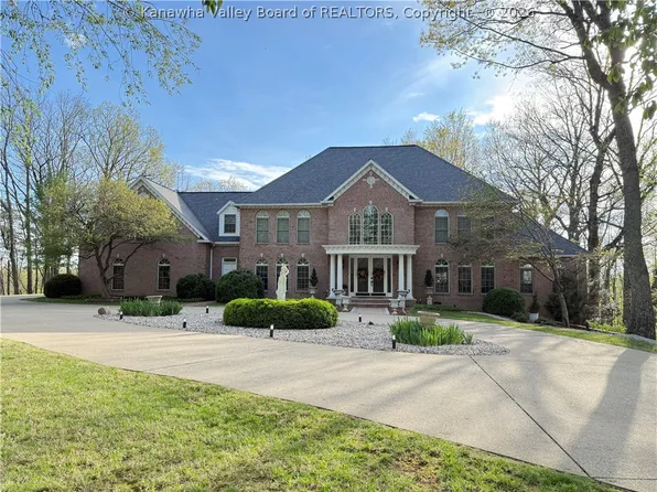 203 Quarry Rdg E, Charleston, WV 25304