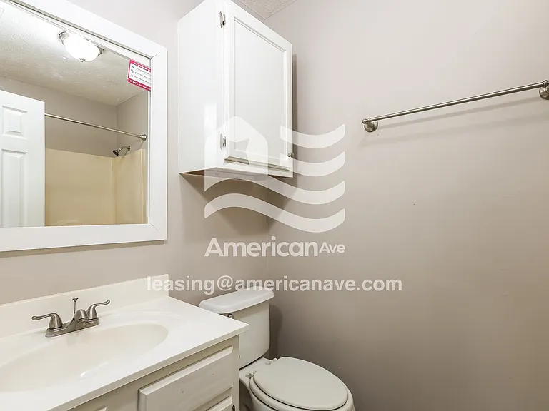 1771348_014_bathroom_14136285.jpg