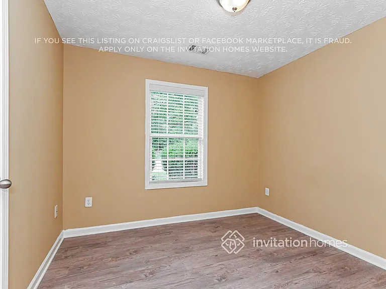 552 Bridgeport Pl — Photo 13