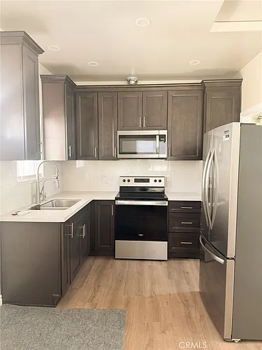 18556 Bryant Photo 1