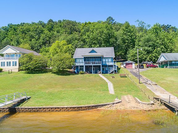 Image 5: Big Lakeside Lot