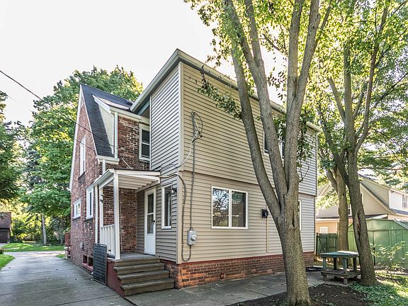 3rd image of 11309 Cranston St