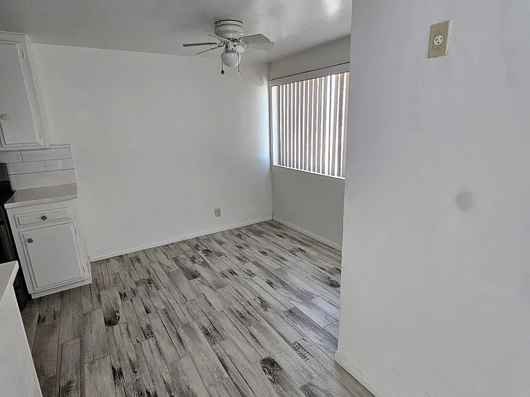 409 E Cedar Ave — Photo 3