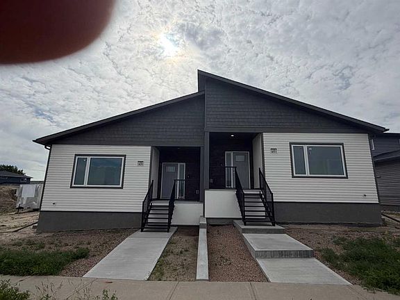 2nd image of 33 W Sierra Grn SW