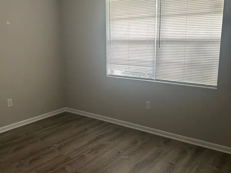 9 Ruston Ct — Photo 6