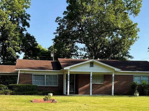 217 Neely St, Hollandale, MS 38748