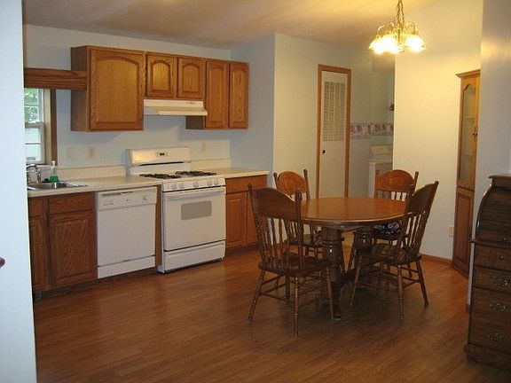 5th image of 503 N Carey St