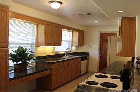 3rd image of 5356 Skyline Pl