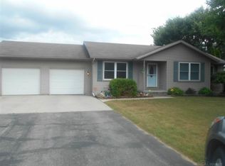 1044 Allen Rd, Smiths Creek, MI 48074