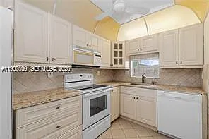9220 S Hollybrook Lake Dr #208 — Photo 16