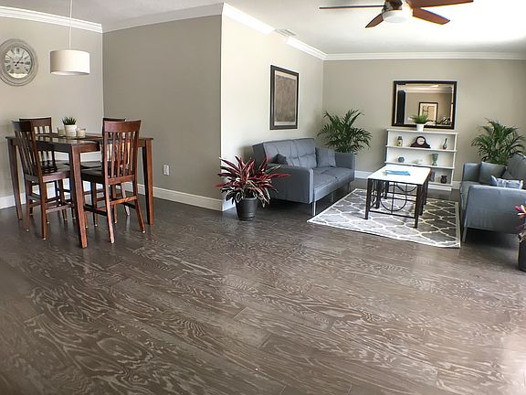 2nd image of 2680 Clubhouse Dr S