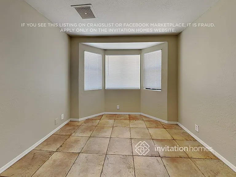 1215 E Winter Dr — Photo 4