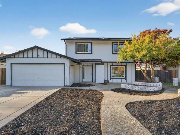 312 Lance Dr, Vacaville, CA 95687