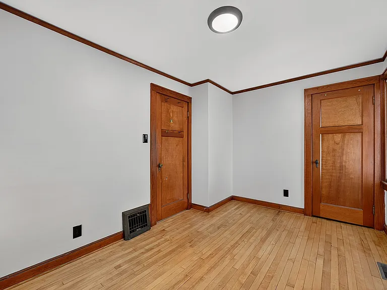 2836 N Richards St — Photo 11