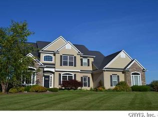 529 Briar Brook Run, Fayetteville, NY 13066