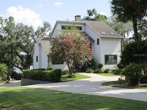 4th image of 41637 Silver Dr
