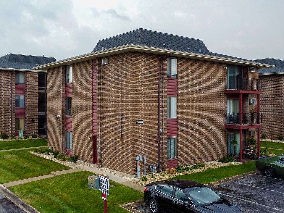 1st image of 15728 Terrace Dr Unit 3