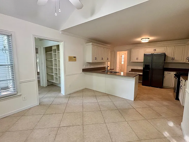 4160 Creekwood Dr — Photo 7
