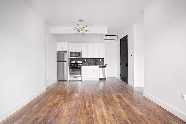 Rented by Bohemia Realty Group | media 15