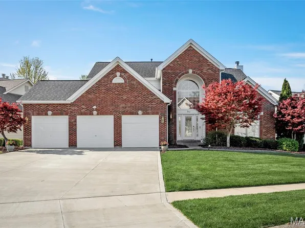 1 Royal Birkdale Ct, O'Fallon, MO 63366