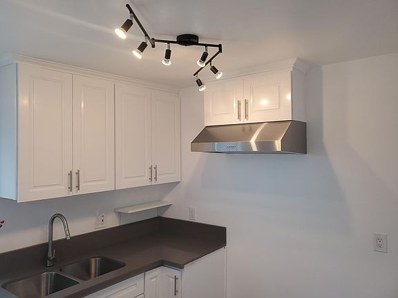 2nd image of 9817 S Harvard Blvd #B