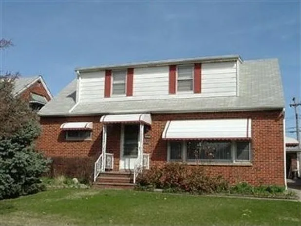 20831 Trebec Ave photo 1