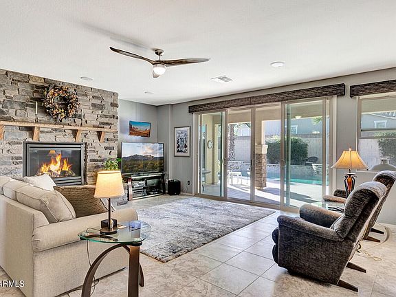 4th image of 18449 W Desert Ln