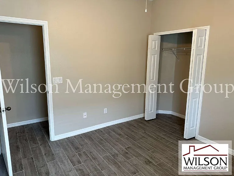 5996 Milford Haven Pl — Photo 33