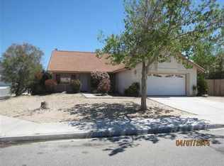 15543 Amber Pointe Dr, Victorville, CA 92394