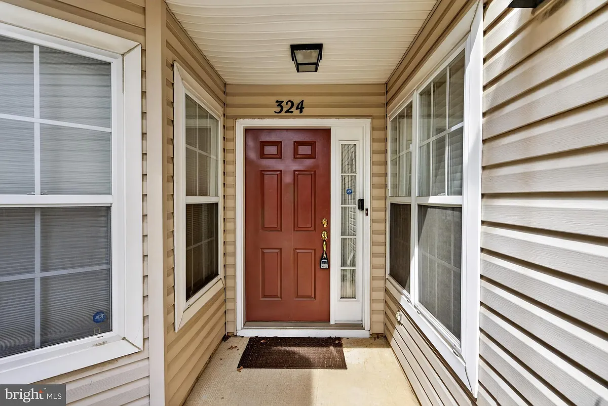 Building Photo - 324 Tuvira Ln