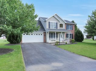 9 Forgedale Dr, Carlisle, PA 17015