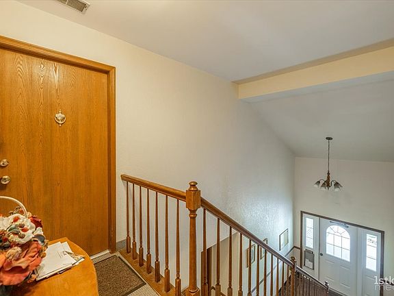 3rd image of 1505 Harbour Ct Unit 2B